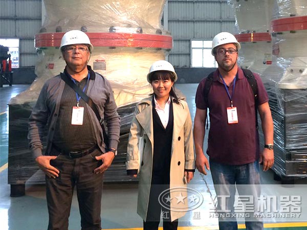 用户到厂参观星空平台-星空(中国)一站式服务平台
生产车间