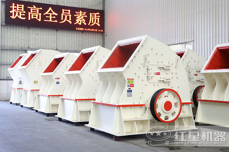 大型重锤式打石机车间高清大图 大型重锤式打石机车间高清大图