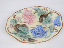 Load image into Gallery viewer, ceramic serving plate with flowers