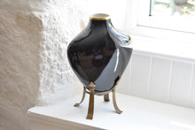 Load image into Gallery viewer,  Buck McCain Vase