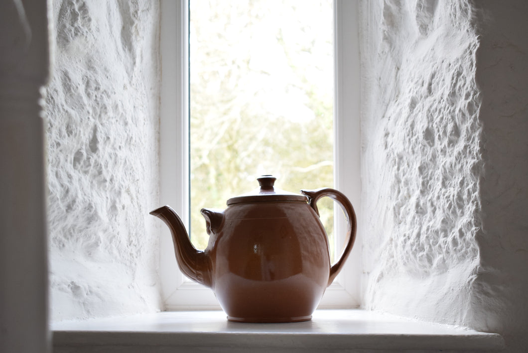 extra large sized Stoneware Teapot