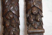 Load image into Gallery viewer, Oak Decorative Carvings
