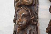 Load image into Gallery viewer, Oak Decorative Carvings
