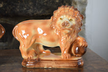 Load image into Gallery viewer, ceramic Staffordshire lions