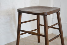 Load image into Gallery viewer, Oak Stool