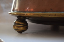 Load image into Gallery viewer, Dutch Copper &amp; Brass Banded Doofpot