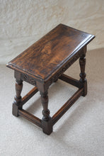 Load image into Gallery viewer, Antique 18th Century Oak Joint Stool