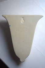 Load image into Gallery viewer, Dartmouth Pottery Devon Cream Ceramic Wall Pocket 