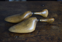 Load image into Gallery viewer, Antique victorian Wooden Shoe Stretchers With Hinged Handles