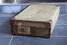Load image into Gallery viewer, Vintage Military WW2 Demob Suitcase