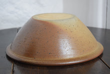 Load image into Gallery viewer, Svend Bayer studio pottery bowl
