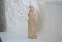 Load image into Gallery viewer, Ancient Greek Terracotta Woman